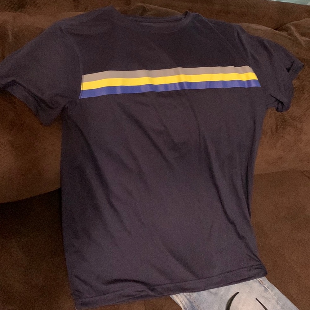 EUC Mens Navy Striped Active Tee